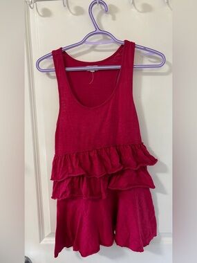 Olsenboye frilly top / Size M